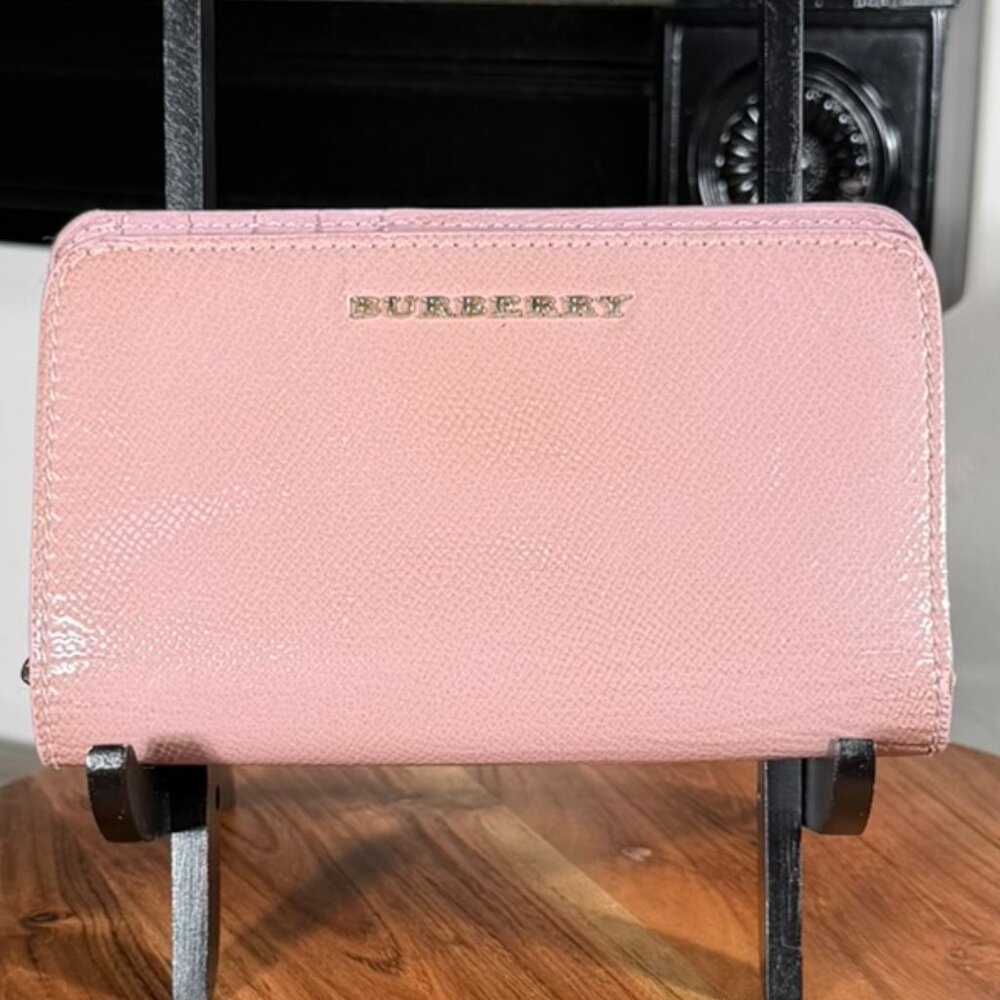 Burberry Blush Pink Leather Bifold Wallet Gold Logo Compact Card Holder